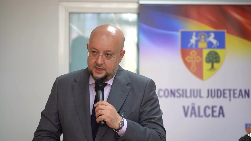 Constantin Rădulescu: 'Nu oprim nicio lucrare! Vom face piscină la Mihăești, susținem sportul vâlcean și terminăm (…)