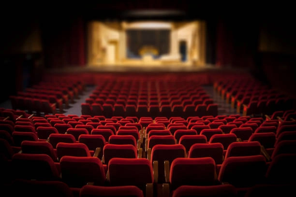 Teatrelli deschide stagiunea 2025-2026 cu 'Nunta lui Decebal', un spectacol despre visuri, migrație și identitate