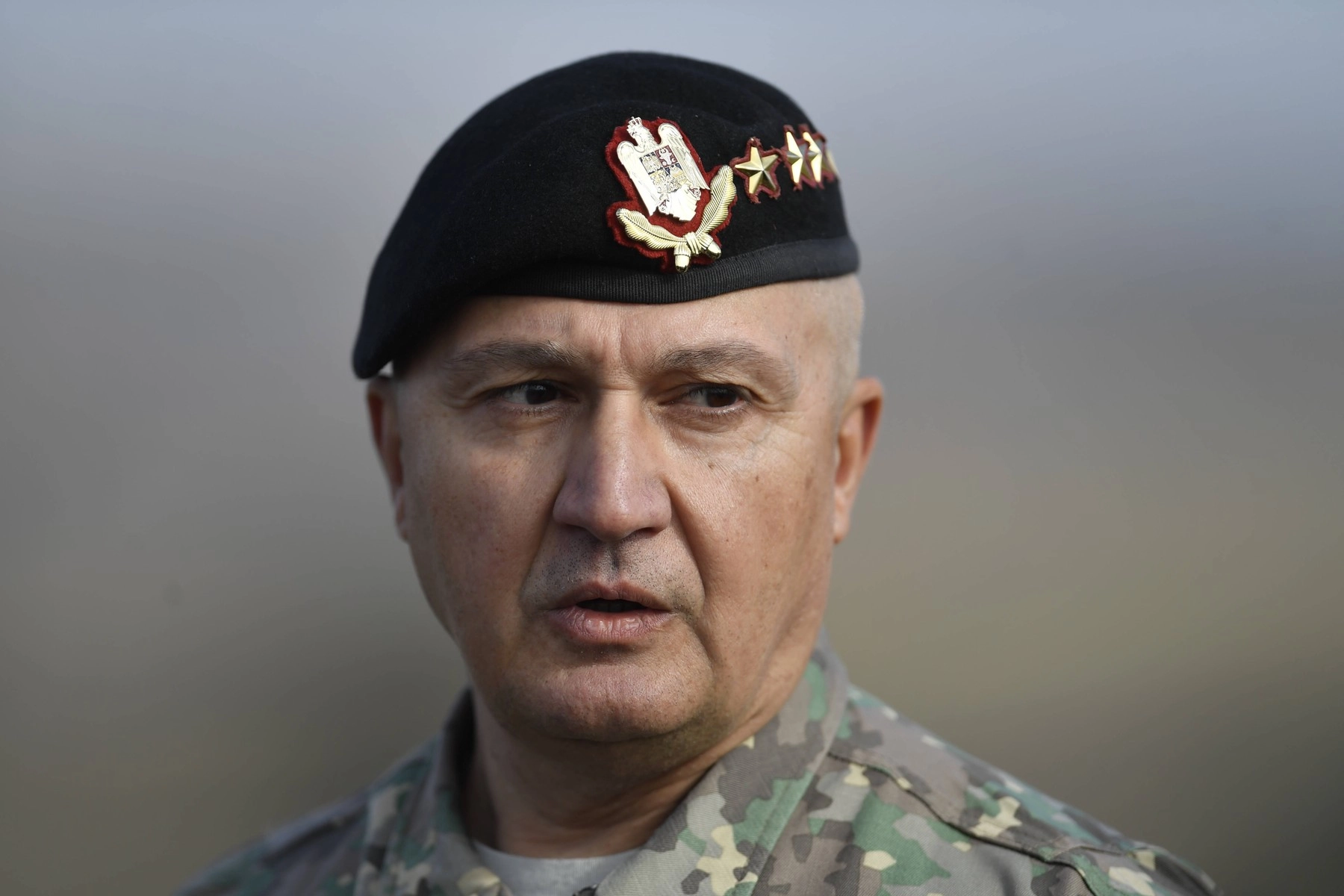 Șeful Statului Major cere tuturor românilor să-și pregătească o rezervă de urgență: Cu toții ar trebui să știe să (…)