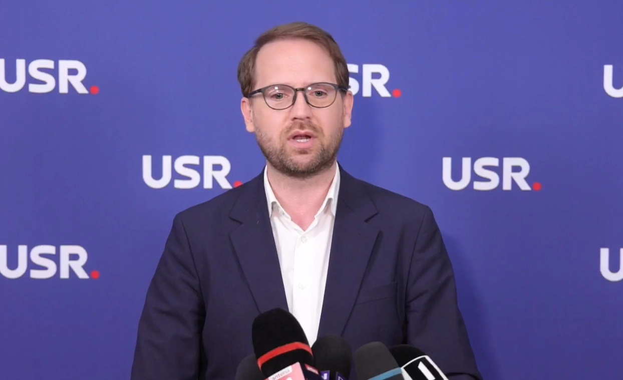 Foame de funcții! Dominic Fritz cere useriști pe posturi de șefi, în acord cu cota de 20% care i se cuvine