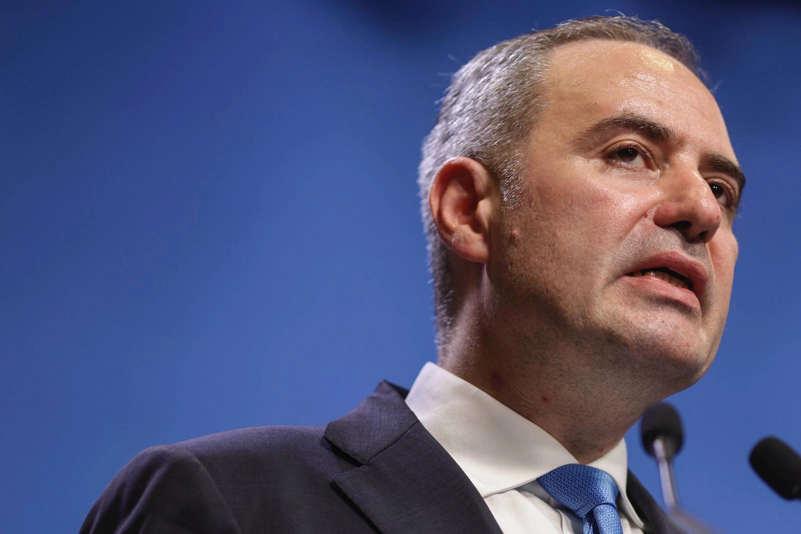 Ministrul Finanțelor, despre majorarea salariului minim: 'Mai degrabă nu'