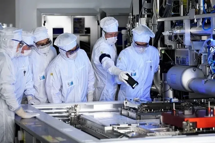 Olanda recurge la măsuri excepționale pentru a evita o criză în Europa: Preia frâiele producătorului chinez de (…)