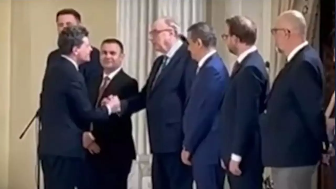 „Ăștia sunt pregătiți să sufere alături de români? CUM? Dragoș Anastasiu, venit dinspre administrația prezidențială, (…)