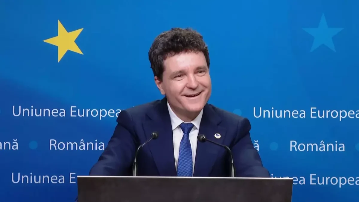 A iubit-o în Franța și încă o vizitează! Cine este femeia care i-a furat inima lui Nicușor Dan