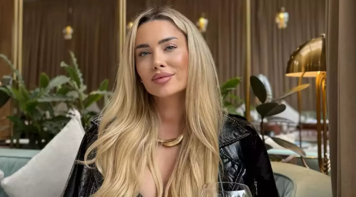 Așa nu ai mai văzut-o niciodată pe ispita Oana Monea! Cum s-a afișat alături de iubitul-polițist, în vacanță? Totul (…)