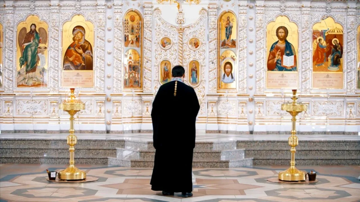 Preot român bătut de un enoriaș! De la ce a pornit conflictul