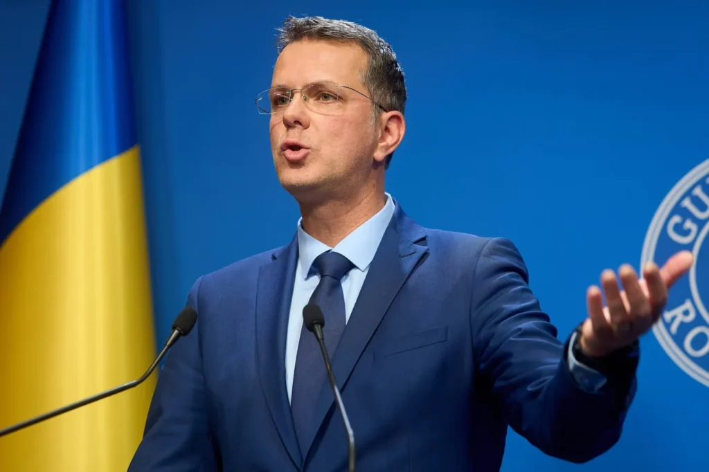 Ministrul Apărării, despre o tăiere cu 10% a cheltuielilor de personal din armată: „Mi se pare total inoportun”