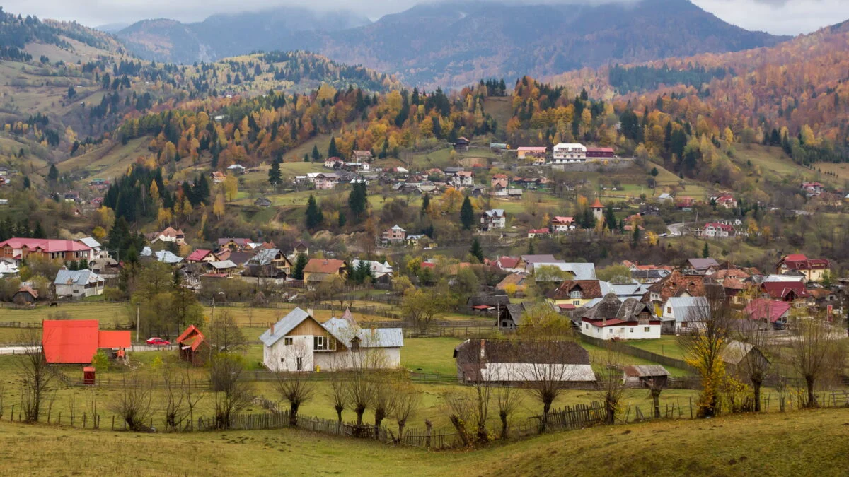 Românii care stau la casă și au curte vor fi supravegheați de stat! Cine va fi sancționat și pus la plată!