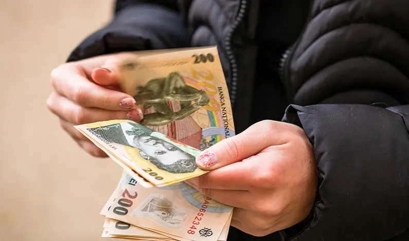 Săptămână decisivă pentru salariul minim: Guvernul Bolojan va lua o decizie importantă