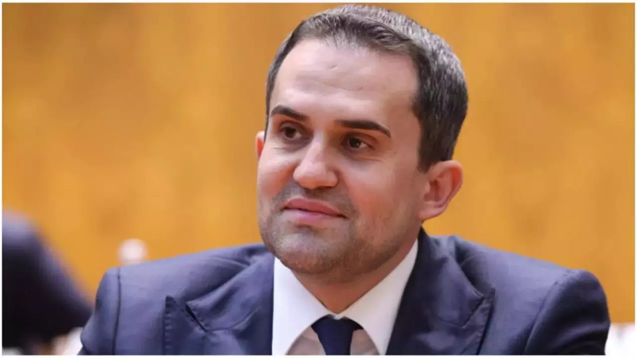 Bombă în guvernul Bolojan: Ministrul Transporturior, înregistrat în timp ce negocia o șpagă (realitatea.net)