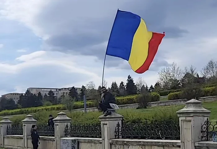 „Stegarul Dac”, mesaj din închisoare: „Cred în democraţie, dar nu în caricatura care ni se oferă azi. Cred în statul (…)