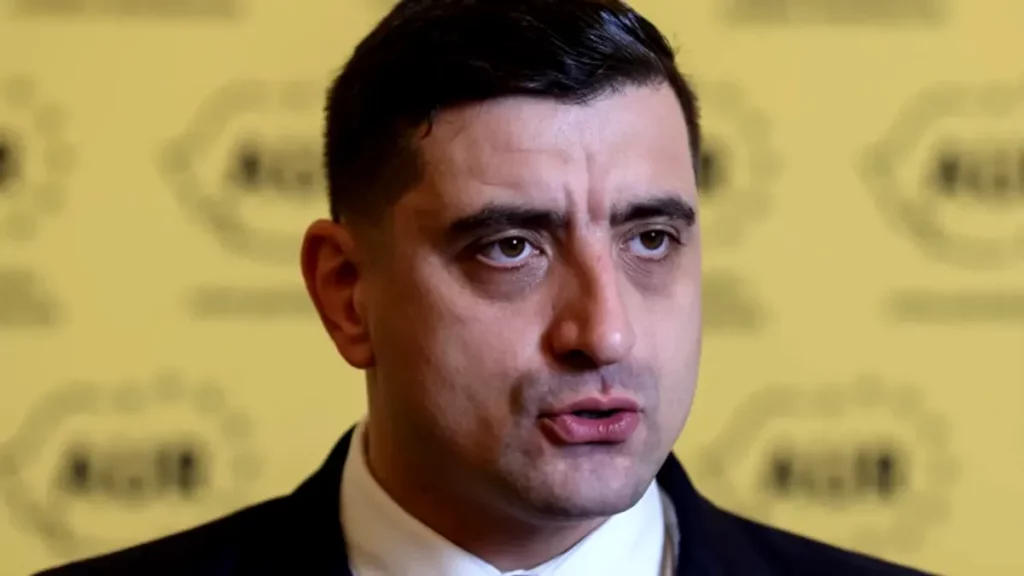 George Simion critică reforma guvernului privind tăierea de posturi: Nu-l văd pe Bolojan anulând cele șase primării (…)