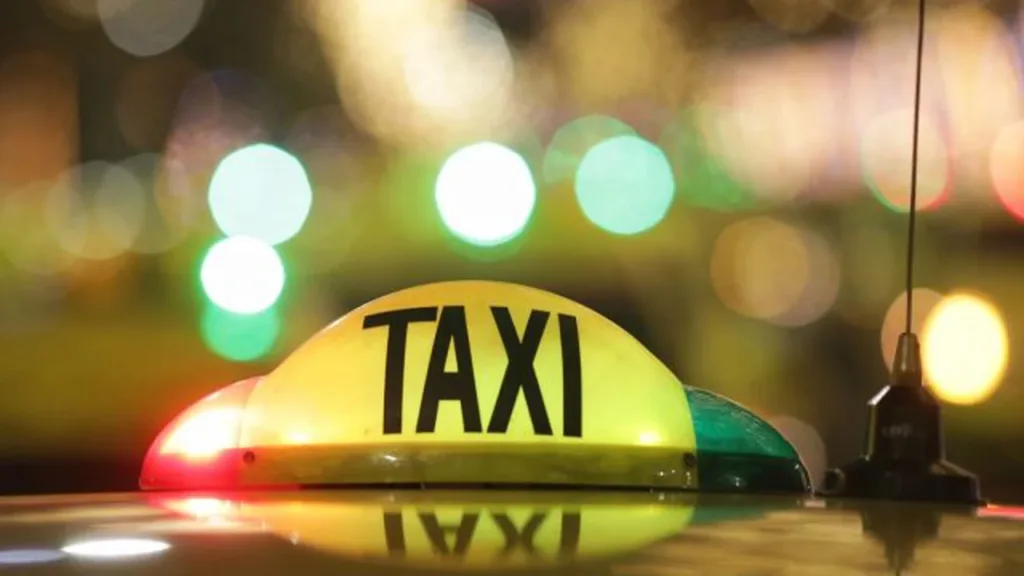 Un bulgar care a furat un taxi în România, prins după ce a rămas fără benzină