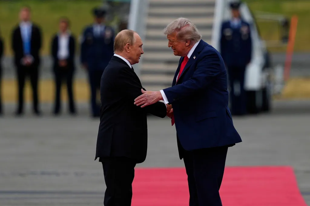 După trei ore de discuții în Alaska, Trump și Putin nu au ajuns la nicio înțelegere pentru Ucraina