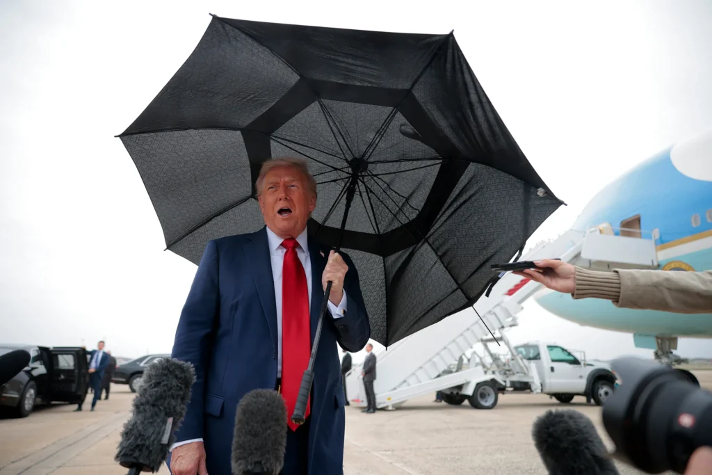 Trump îl amenință pe Putin că va furniza Ucrainei rachete Tomahawk