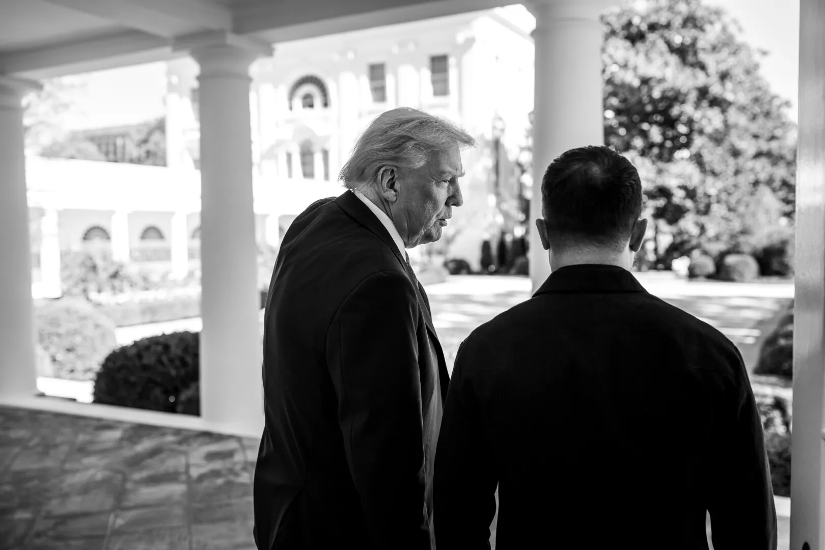 Trump pare că forțează abdicare Ucrainei: „Dacă Putin vrea, te va distruge”, i-ar fi transmis Trump lui Zelenski (presă)