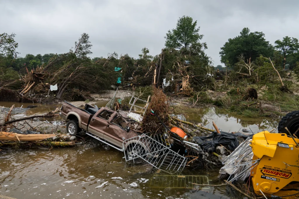 161 de persoane sunt încă dispărute după inundațiile din Texas
