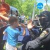 Copiii din Arad s-au distrat de 1 iunie cu pompierii și polițiștii
