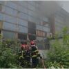 Incendiul izbucnit la hala cu deșeuri petroliere din Ploiești a fost stins. Pompierii au identificat cauza (...)