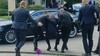 Momentul în care premierul Slovaciei, Robert Fico, este urcat în maşină după ce a fost împuşcat. VIDEO