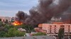 Flăcări uriaşe, la o clădire dezafectată din nordul Bucureştiului. Martorii spun că au auzit mai multe explozii (...)
