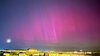 Cerul României, colorat de un fenomen rar. Imagini cu aurora boreală, surprinse în mai multe județe