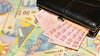 Mecanismul prin care românii cu pensii mici vor rămâne cu mai mulți bani în mână | Variantele Guvernului pentru (...)