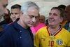 Venit la București, celebrul antrenor Mourinho a făcut un gest care i-a perplexat pe cei care au organizat (...)
