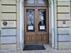 Geamuri sparte la Muzeul Antipa după închiderea programului de vizitare. Angajații instituției nu participă la (...)