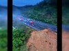 Autostradă surpată într-o provincie din sudul Chinei. Cel puţin 19 persoane au murit | FOTO