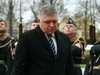 Parlamentarii din Slovacia denunţă violenţa politică după tentativa de asasinare a premierului Robert Fico