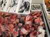 Pericol de moarte în pescării. Peste 1,3 tone de pește și preparate din pește alterate au fost retrase de la (...)
