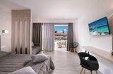 Nu este nicio glumă! Cât costă o casă cu două etaje în Halkidiki, Grecia. Este aproape de plajă