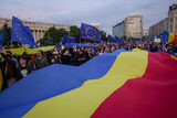 Manifestație pro-Europa în București. Peste 15.000 de persoane au participat la mitingul din Piața Victoriei