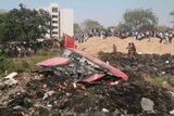 Singurul supraviețuitor al tragediei aviatice din India a fost externat. Și-a condus fratele pe ultimul drum