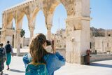 Kiwi.com: Românii vor vacanțe complete: nu renunță la atracțiile celebre, dar caută și locuri ascunse
