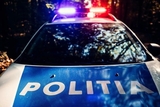 Un bărbat a fost arestat preventiv, după ce, pe fondul geloziei, a urmărit-o pe fosta iubită, a sechestrat-o şi a (…)