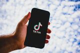 Trump amână din nou termenul limită pentru vânzarea TikTok