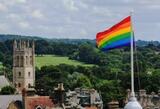 Oxford Union respinge arborarea obligatorie a steagului LGBT în Luna Mândriei