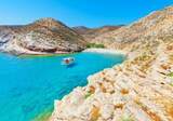 Insula din Grecia asemănată cu Santorini. Vacanțele sunt mai ieftine acolo și are plaje cu nisip fin