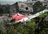 Dezvăluirile cutremurătoare făcute de femeia care ar fi trebuit să urce în avionul care s-a prăbușit în India. (…)