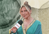 Lora nu vrea să cedeze! Soţul nu i-a satisfăcut dorinţa, iar artista… l-a pus la punct: “Nu cer mult”
