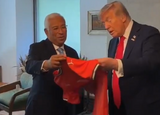 Ce i-a scris Cristiano Ronaldo lui Donald Trump pe tricou » Reacția președintelui SUA când a vâzut