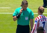 Istvan Kovacs, la microfon! Momentul serii pentru român la PSG - Atletico » A aplicat în premieră noua regulă din fotbal