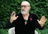 Gigi Becali, dezlănțuit la noul sediu: „Dennis Politic are o noblețe, intră ca Hagi!” + Amenințări pentru Florin Tănase