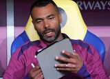 Marele Ashley Cole le-a vorbit reporterilor despre starul în ascensiune al Angliei: „Devine un jucător de top!”