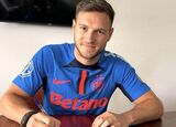 Ce le urează Dennis Politic dinamoviștilor. Noul fotbalist de la FCSB a închis comentariile la postare