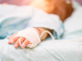 Un băiat din Noua Zeelandă, în stare gravă la spital după ce a înghițit zeci de magneți. A pierdut o parte din intestin