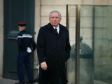 Premierul francez şi-a prezentat oficial demisia. Macron este în căutarea unui înlocuitor, pentru a cincea oară în (…)