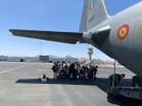 MAE: 15 cetăţeni români şi membri de familie ai acestora au fost evacuaţi din Iran și aduşi în ţară
